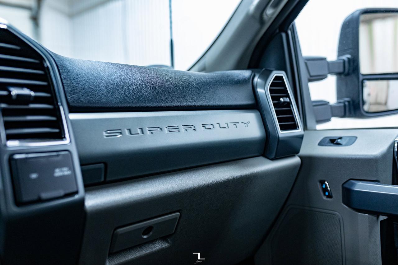 2022 Ford F-250 4x4 Crew Cab XLT FX4 BCam Red Deer AB