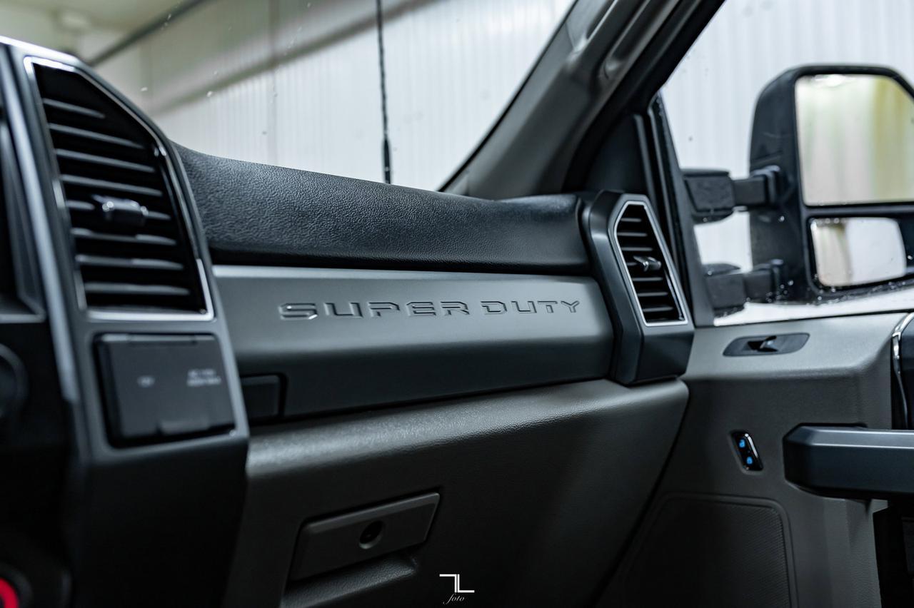 2022 Ford F-250 4x4 Crew Cab XLT FX4 Diesel BCam Red Deer AB