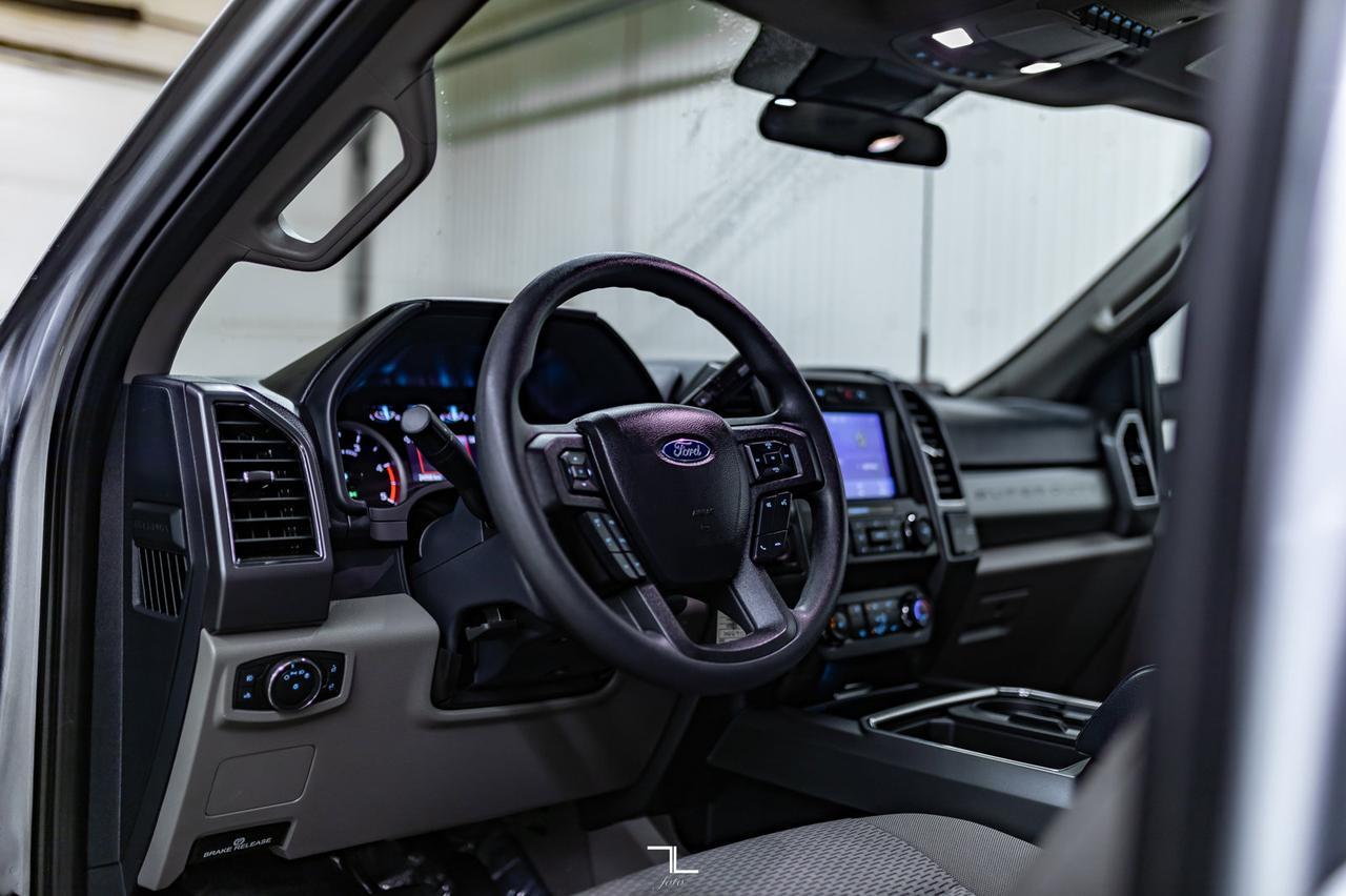 2022 Ford F-250 4x4 Crew Cab XLT FX4 Diesel BCam Red Deer AB