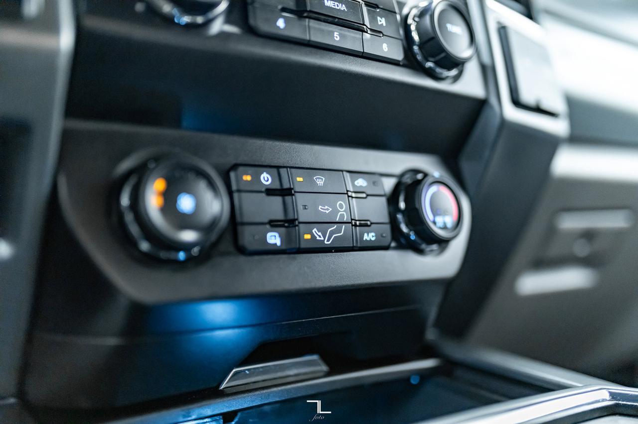 2022 Ford F-250 4x4 Crew Cab XLT FX4 Diesel BCam Red Deer AB