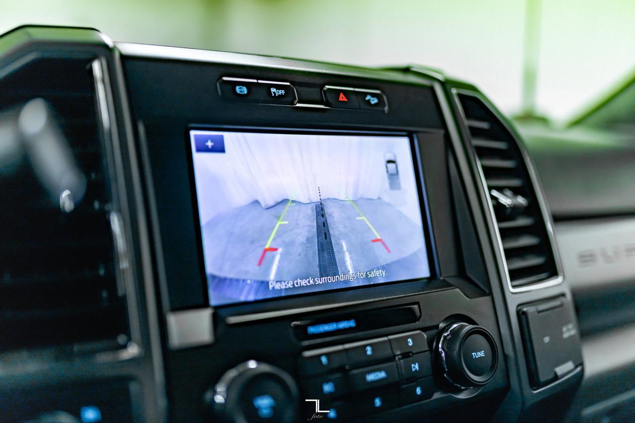 2022 Ford F-250 4x4 Crew Cab XLT FX4 Diesel BCam Red Deer AB