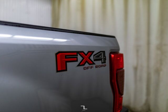 2022 Ford F-250 4x4 Crew Cab XLT FX4 Diesel BCam Red Deer AB