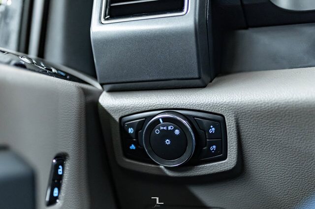 2022 Ford F-250 4x4 Crew Cab XLT FX4 Diesel BCam Red Deer AB