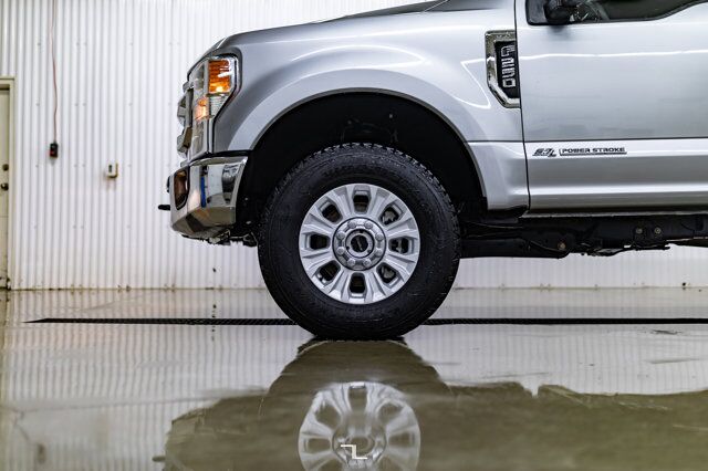 2022 Ford F-250 4x4 Crew Cab XLT FX4 Diesel BCam Red Deer AB