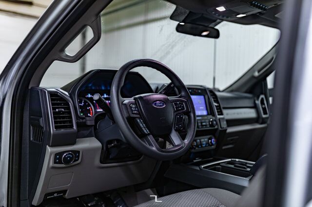 2022 Ford F-250 4x4 Crew Cab XLT FX4 Diesel BCam Red Deer AB