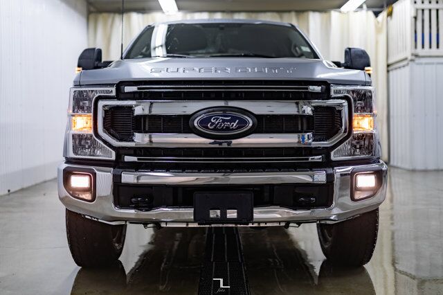 2022 Ford F-250 4x4 Crew Cab XLT FX4 Diesel BCam Red Deer AB