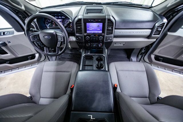 2022 Ford F-250 4x4 Crew Cab XLT FX4 Diesel BCam Red Deer AB