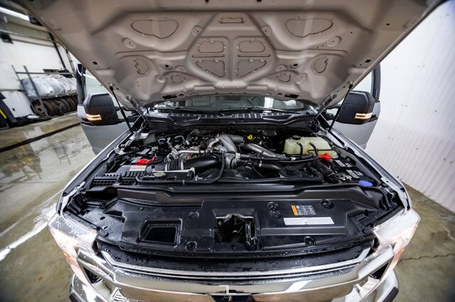 2022 Ford F-250 4x4 Crew Cab XLT FX4 Diesel BCam Red Deer AB