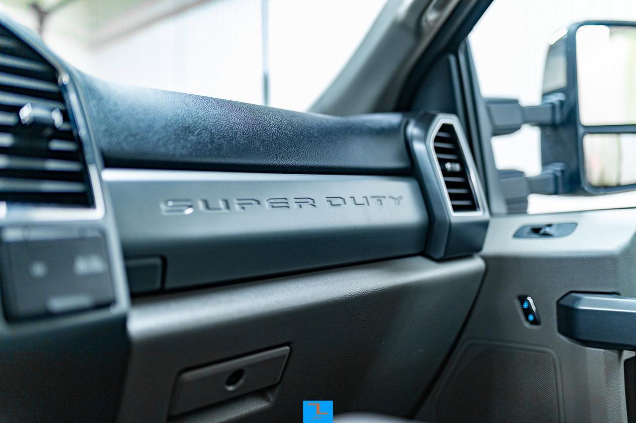 2022 Ford F-250 4x4 Crew Cab XLT FX4 Diesel Roof BCam Red Deer AB