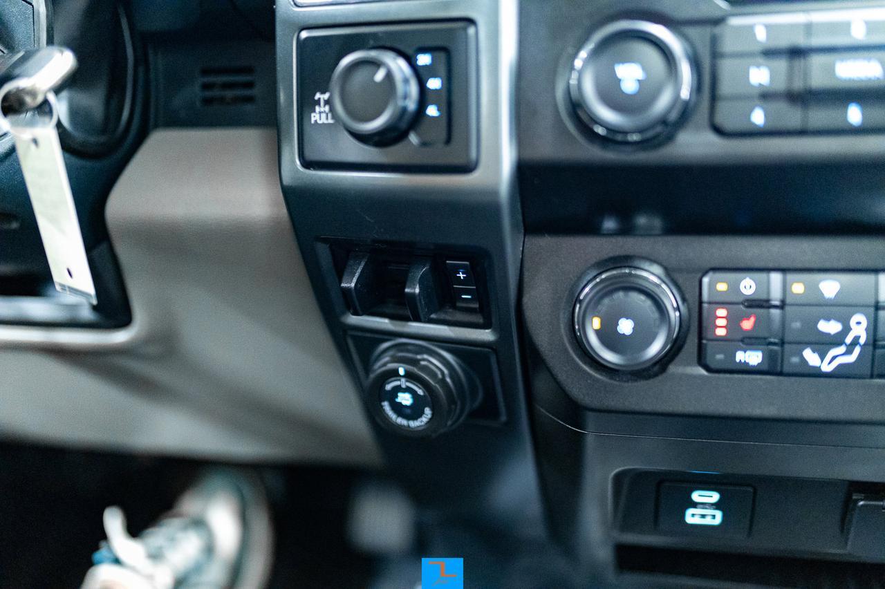 2022 Ford F-250 4x4 Crew Cab XLT FX4 Diesel Roof BCam Red Deer AB