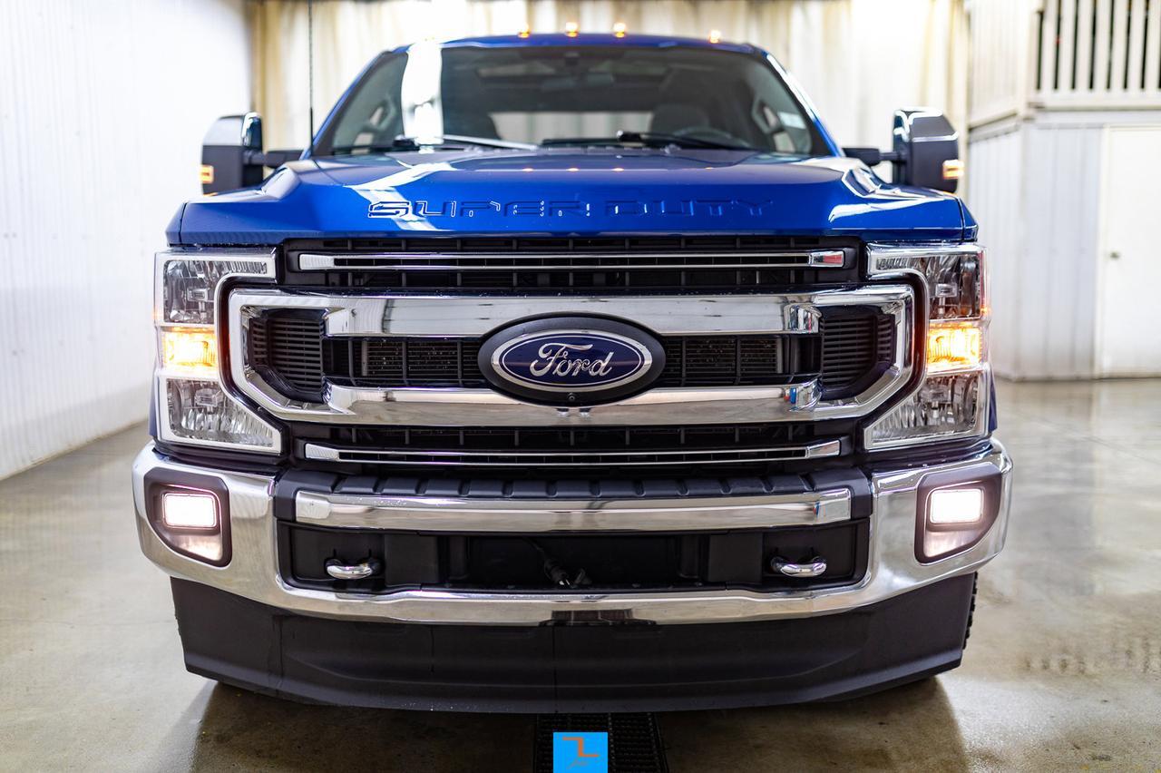 2022 Ford F-250 4x4 Crew Cab XLT FX4 Diesel Roof BCam Red Deer AB