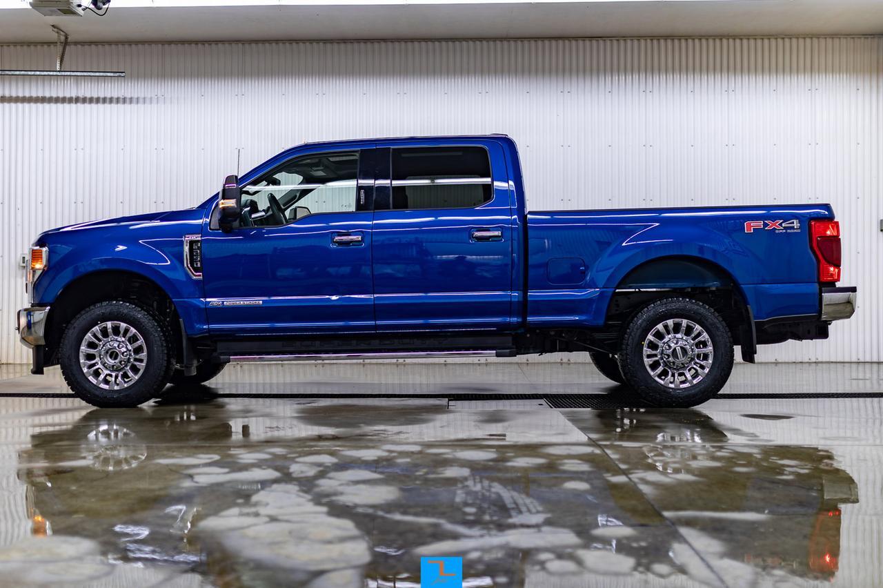 2022 Ford F-250 4x4 Crew Cab XLT FX4 Diesel Roof BCam Red Deer AB