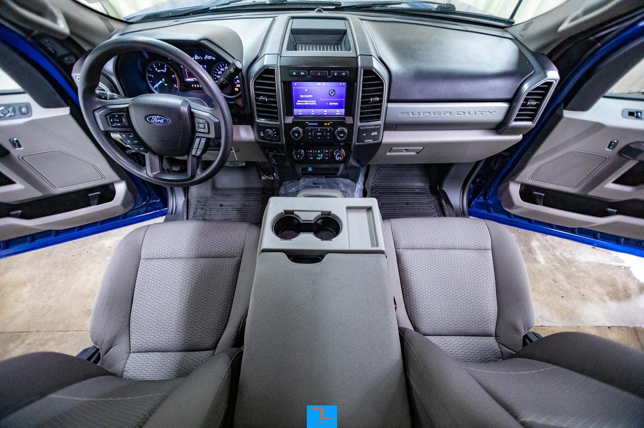 2022 Ford F-250 4x4 Crew Cab XLT FX4 Diesel Roof BCam Red Deer AB