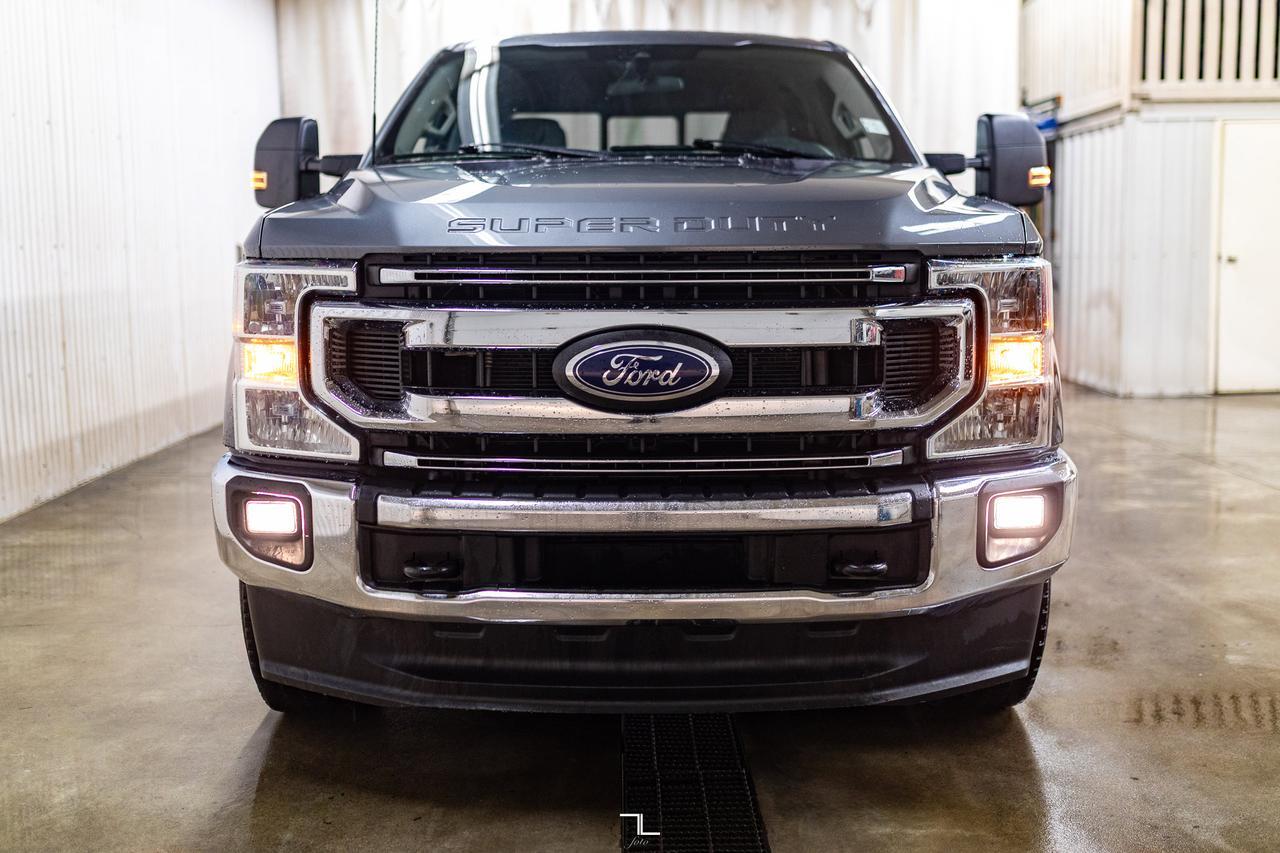 2022 Ford F-250 4x4 Crew Cab XLT FX4 Longbox BCam Red Deer AB