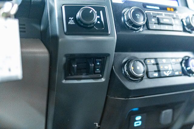 2022 Ford F-250 4x4 Crew Cab XLT FX4 Longbox BCam Red Deer AB