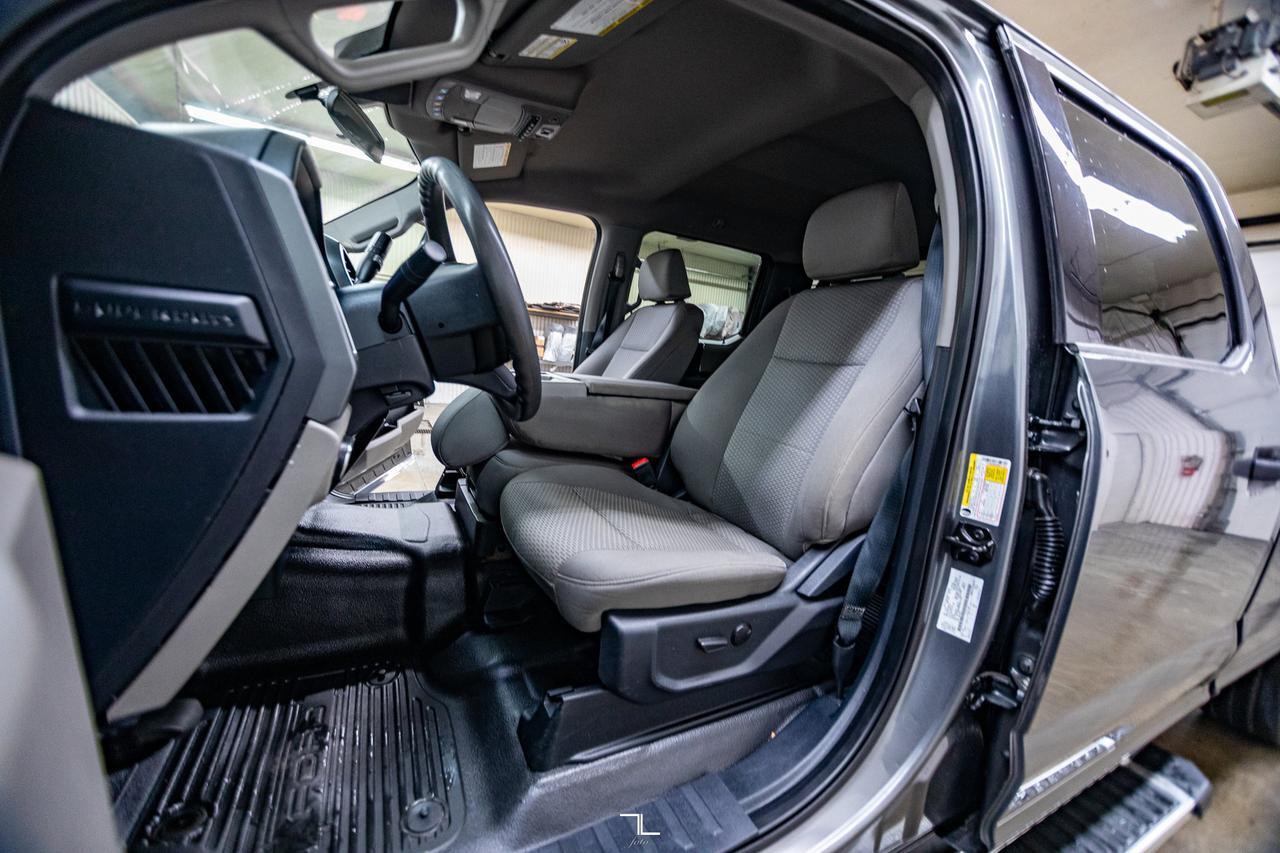 2022 Ford F-250 4x4 Crew Cab XLT FX4 Longbox BCam Red Deer AB