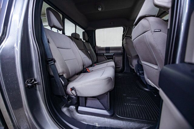 2022 Ford F-250 4x4 Crew Cab XLT FX4 Longbox BCam Red Deer AB