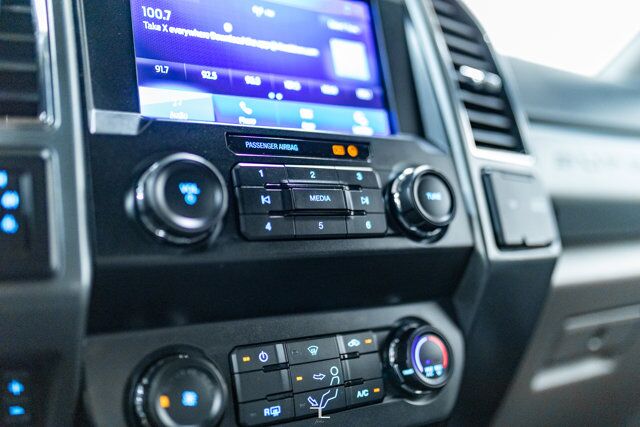 2022 Ford F-250 4x4 Crew Cab XLT FX4 Longbox BCam Red Deer AB