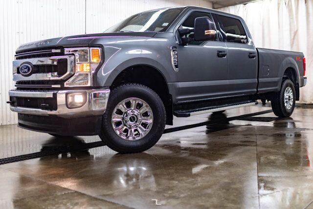 2022 Ford F-250 4x4 Crew Cab XLT FX4 Longbox BCam Red Deer AB