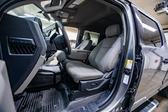 2022 Ford F-250 4x4 Crew Cab XLT FX4 Longbox BCam Red Deer AB