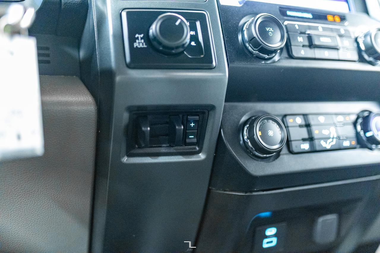 2022 Ford F-250 4x4 Crew Cab XLT FX4 Longbox BCam Red Deer AB