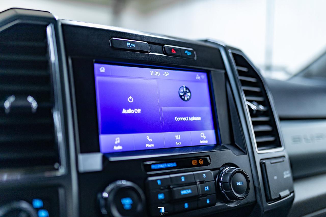 2022 Ford F-250 4x4 Crew Cab XLT FX4 PSeat BCam Red Deer AB