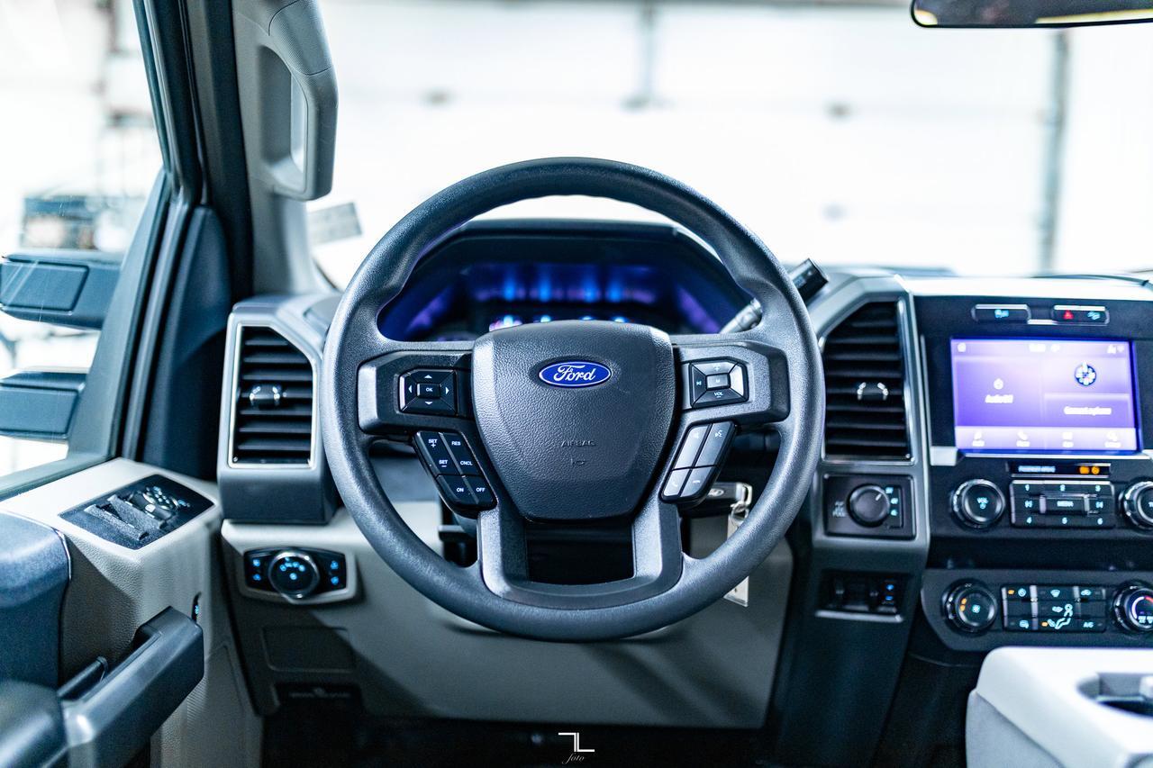 2022 Ford F-250 4x4 Crew Cab XLT FX4 PSeat BCam Red Deer AB