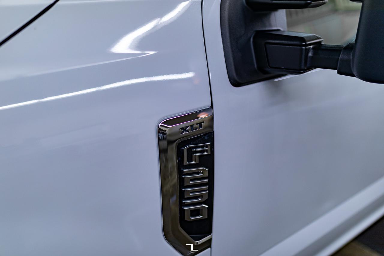 2022 Ford F-250 4x4 Crew Cab XLT FX4 PSeat BCam Red Deer AB