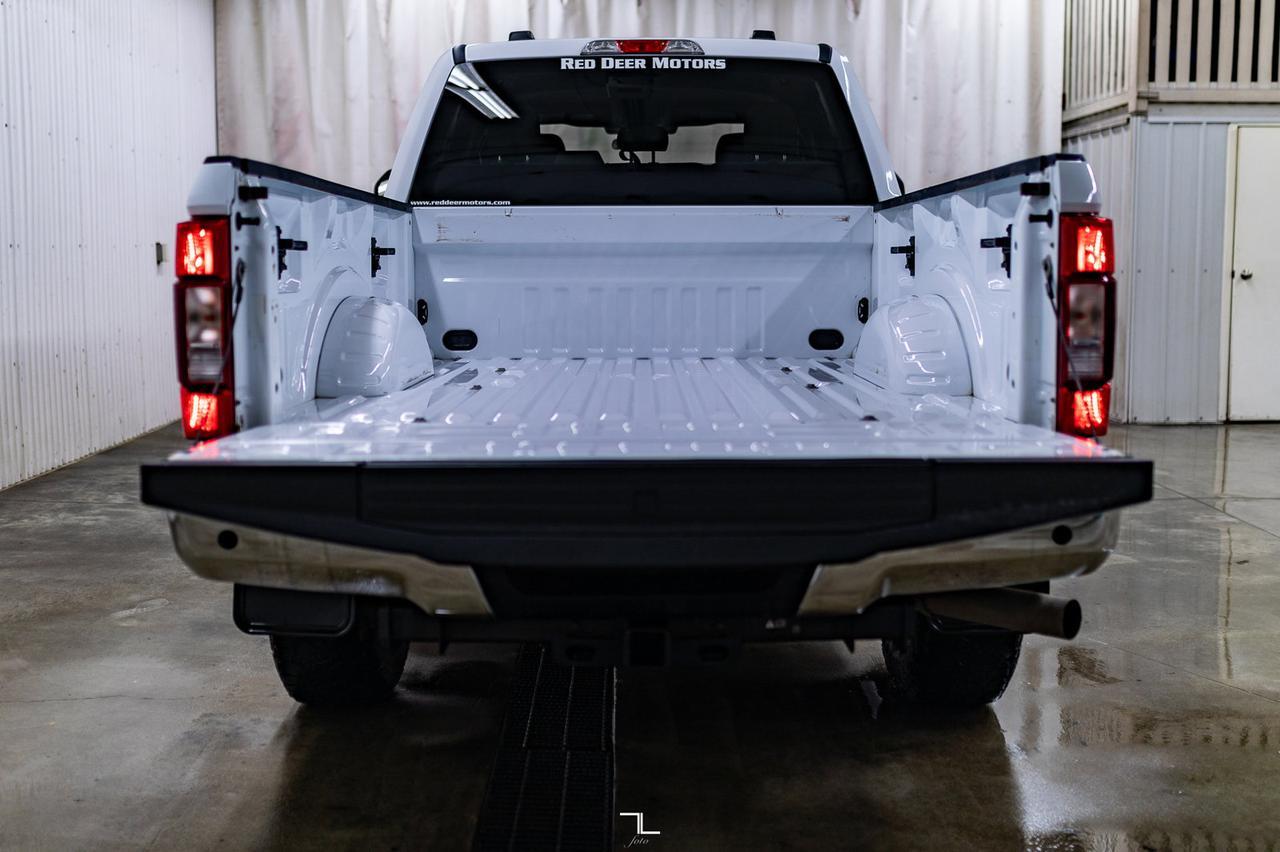 2022 Ford F-250 4x4 Crew Cab XLT FX4 PSeat BCam Red Deer AB