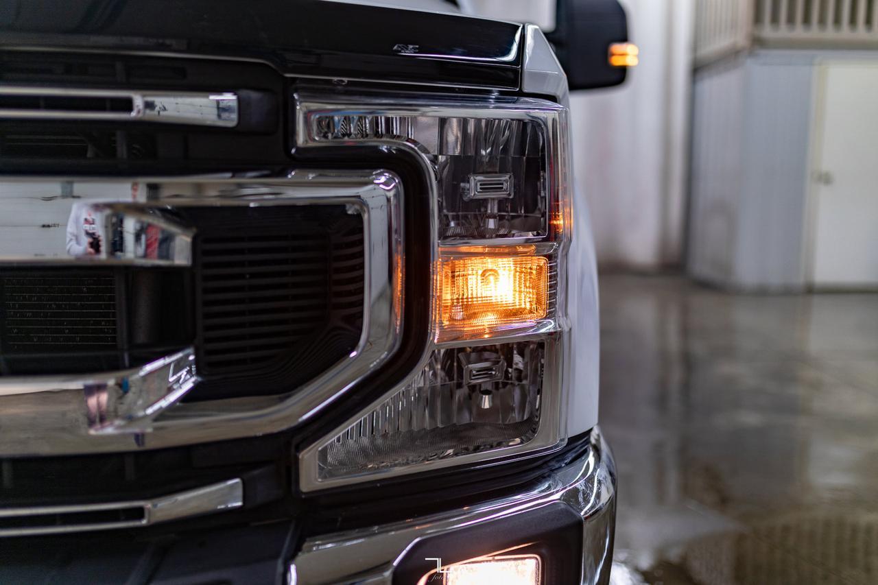 2022 Ford F-250 4x4 Crew Cab XLT FX4 PSeat BCam Red Deer AB