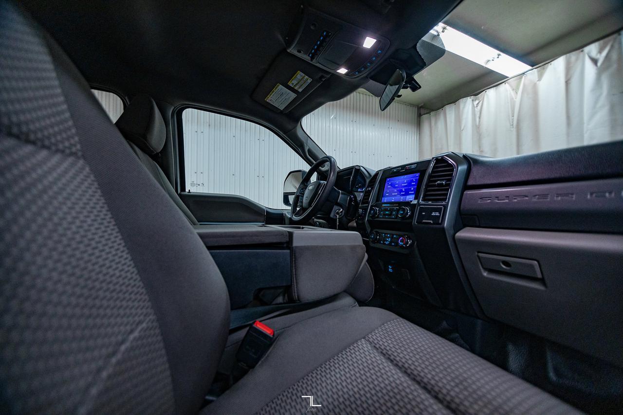 2022 Ford F-250 4x4 Crew Cab XLT FX4 PSeat BCam Red Deer AB