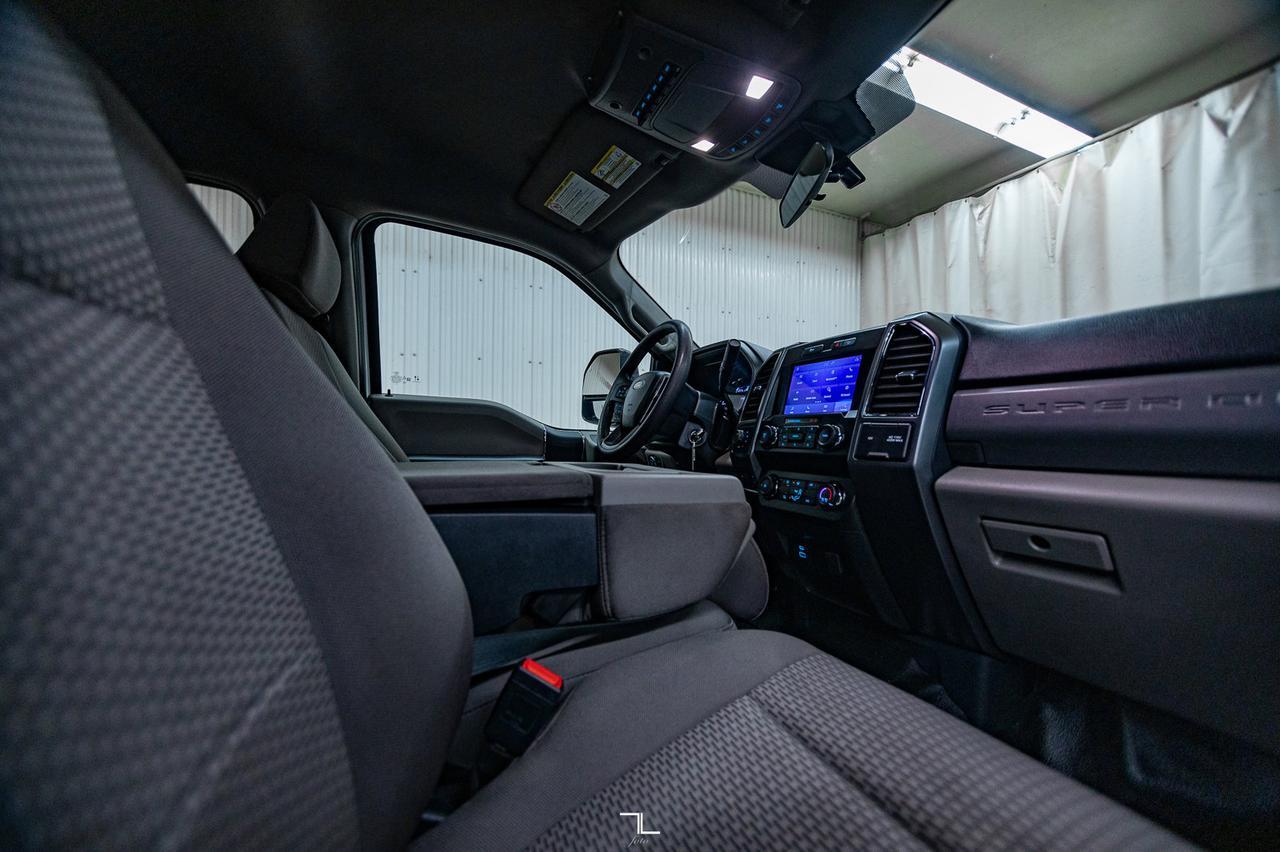 2022 Ford F-250 4x4 Crew Cab XLT FX4 PSeat BCam Red Deer AB