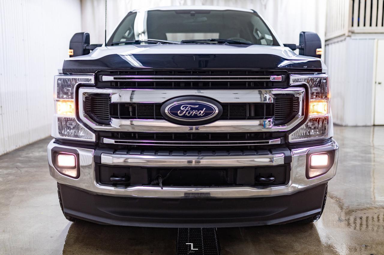 2022 Ford F-250 4x4 Crew Cab XLT FX4 PSeat BCam Red Deer AB