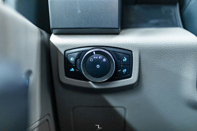 2022 Ford F-250 4x4 Crew Cab XLT FX4 PSeat BCam Red Deer AB