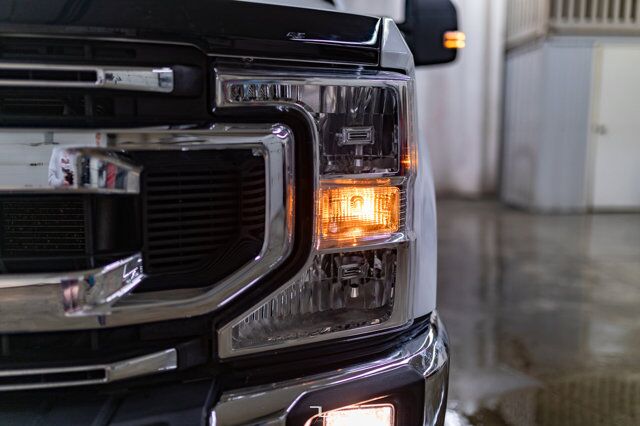 2022 Ford F-250 4x4 Crew Cab XLT FX4 PSeat BCam Red Deer AB