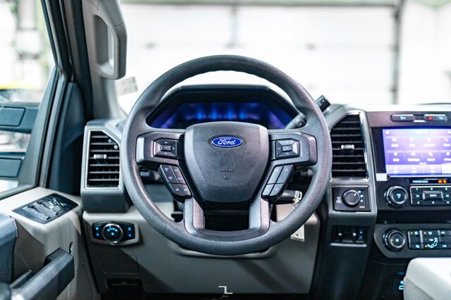 2022 Ford F-250 4x4 Crew Cab XLT FX4 PSeat BCam Red Deer AB