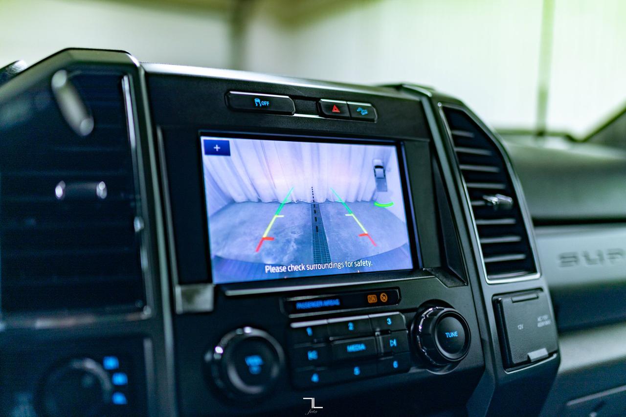 2022 Ford F-250 4x4 Crew Cab XLT FX4 PSeat BCam Red Deer AB