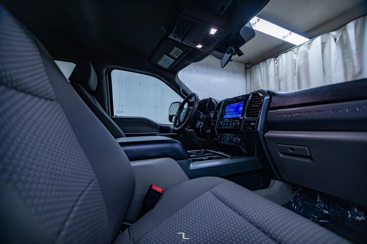 2022 Ford F-250 4x4 Crew Cab XLT FX4 PSeat BCam Red Deer AB