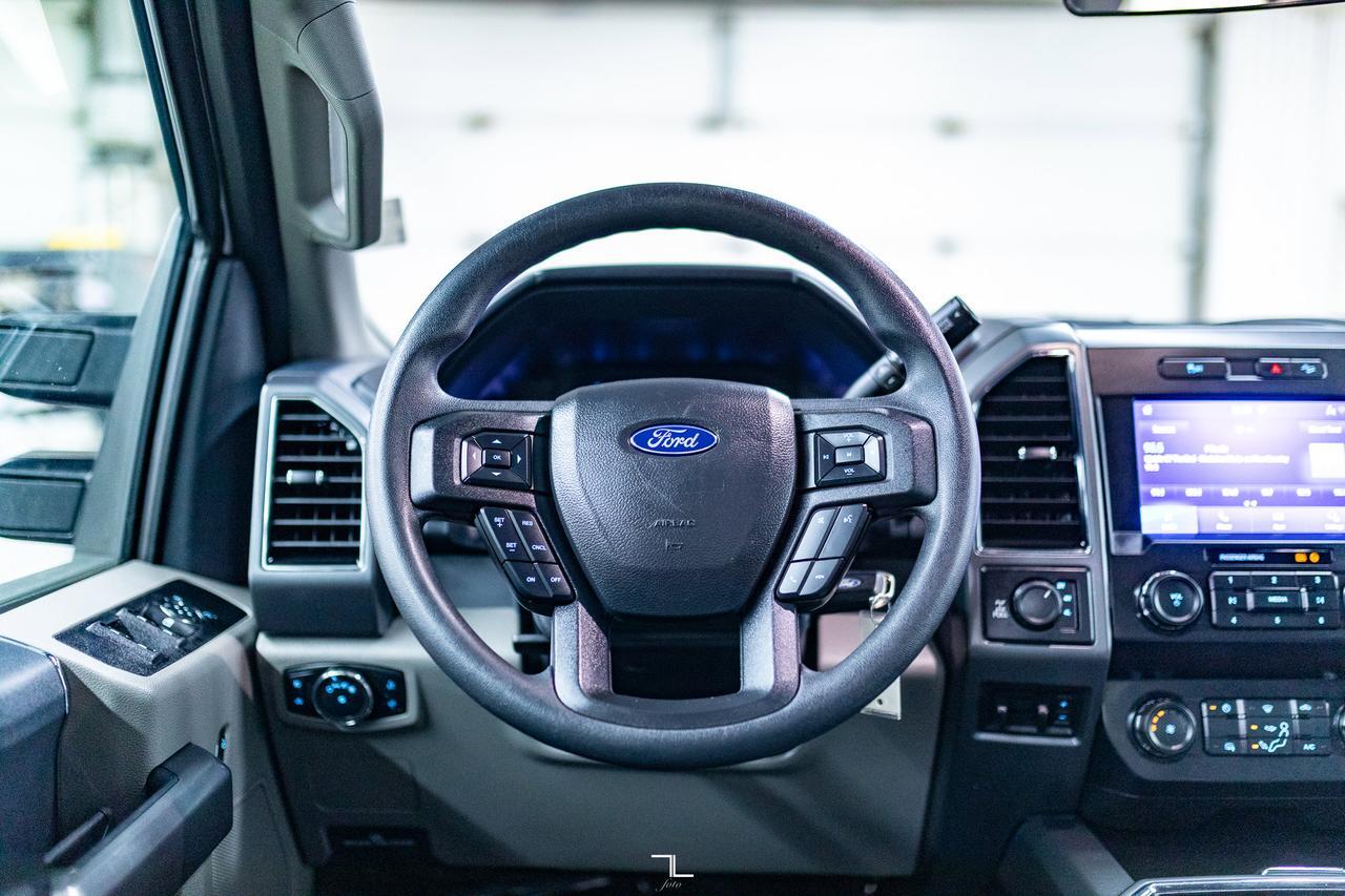 2022 Ford F-250 4x4 Crew Cab XLT FX4 PSeat BCam Red Deer AB