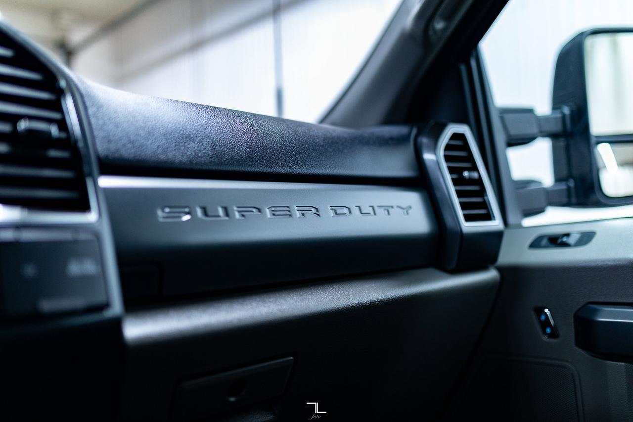 2022 Ford F-250 4x4 Crew Cab XLT FX4 PSeat BCam Red Deer AB