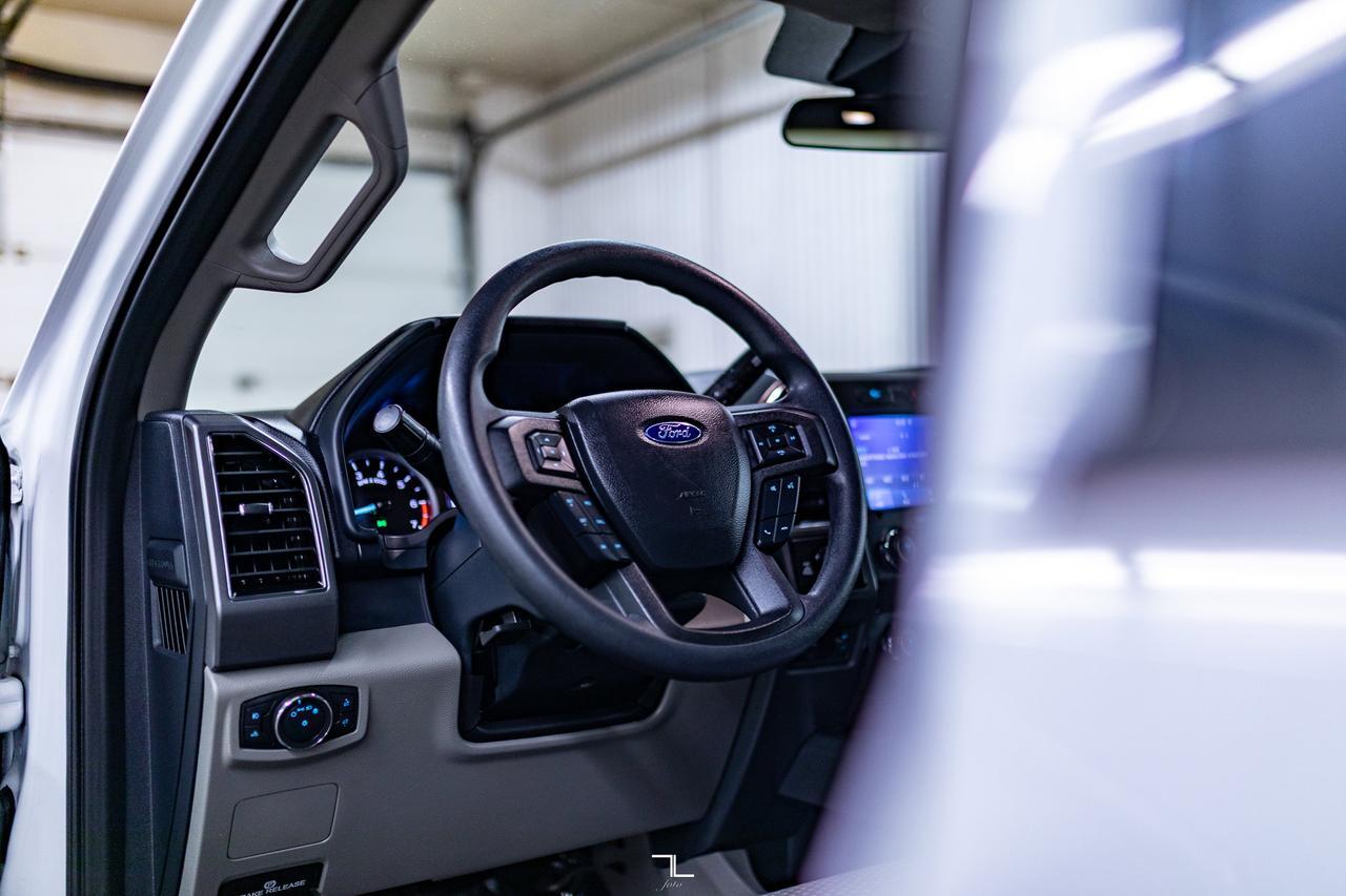 2022 Ford F-250 4x4 Crew Cab XLT FX4 PSeat BCam Red Deer AB