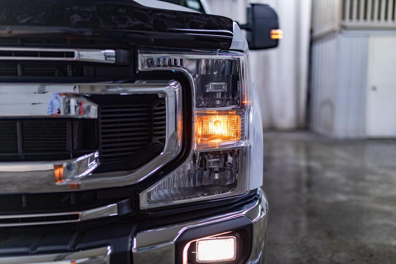 2022 Ford F-250 4x4 Crew Cab XLT FX4 PSeat BCam Red Deer AB