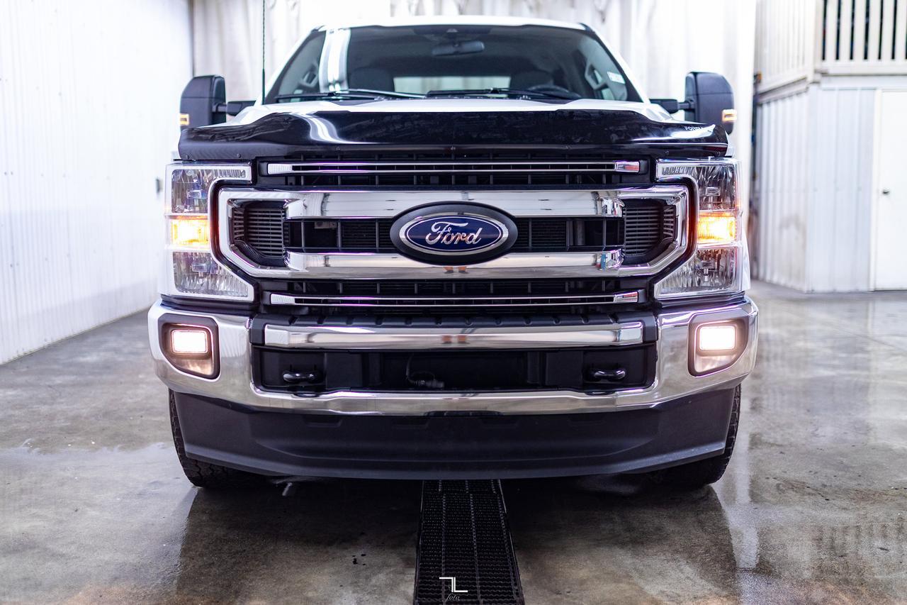 2022 Ford F-250 4x4 Crew Cab XLT FX4 PSeat BCam Red Deer AB