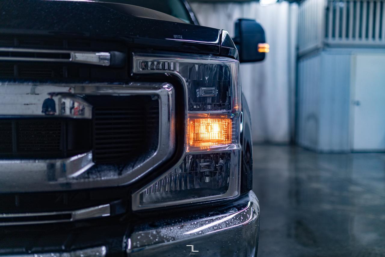 2022 Ford F-250 4x4 Crew Cab XLT FX4 PSeat BCam Red Deer AB