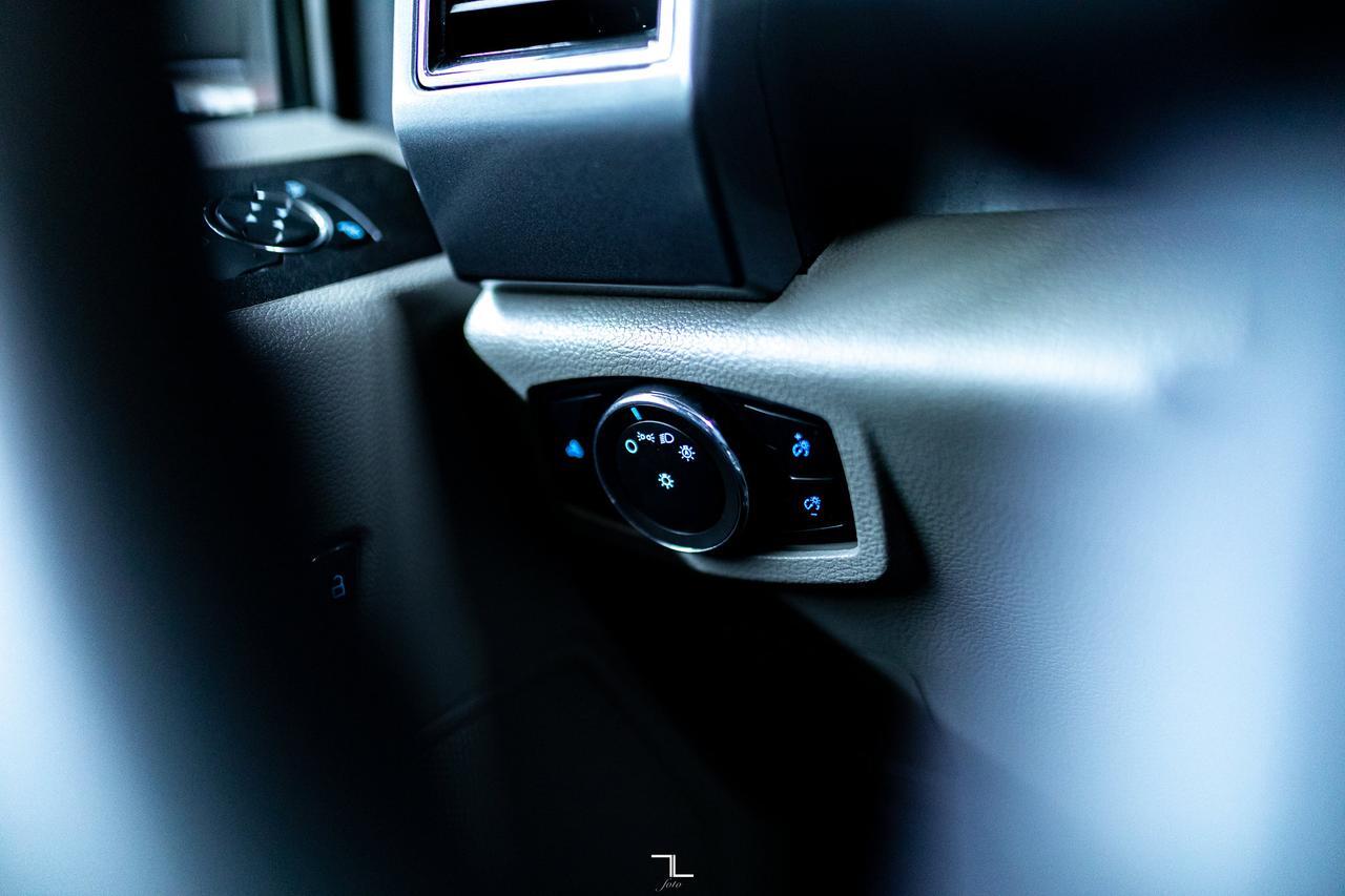 2022 Ford F-250 4x4 Crew Cab XLT FX4 PSeat BCam Red Deer AB