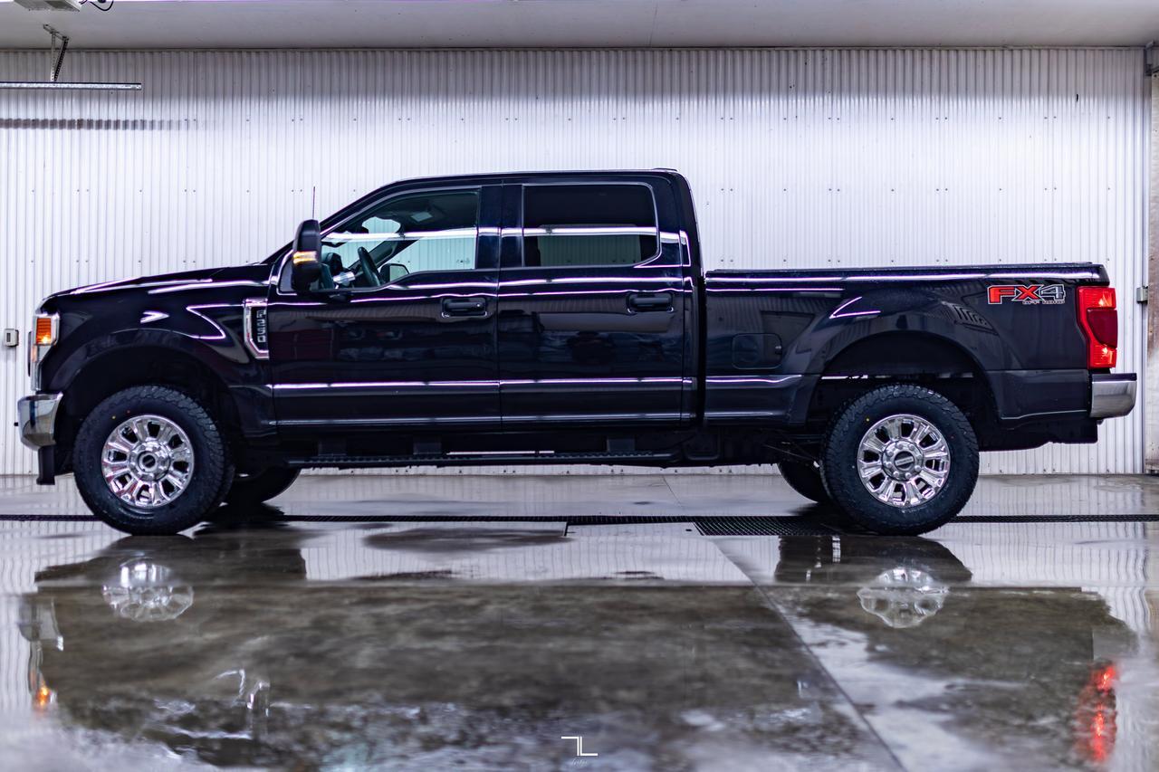 2022 Ford F-250 4x4 Crew Cab XLT FX4 PSeat BCam Red Deer AB