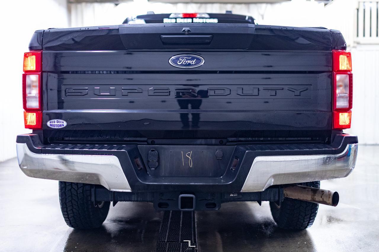 2022 Ford F-250 4x4 Crew Cab XLT FX4 PSeat BCam Red Deer AB