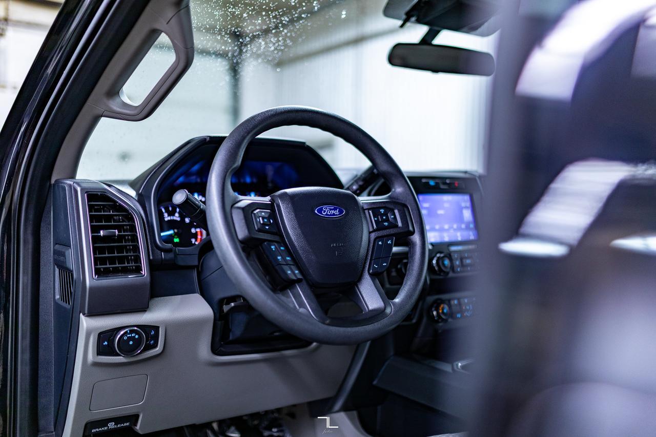 2022 Ford F-250 4x4 Crew Cab XLT FX4 PSeat BCam Red Deer AB