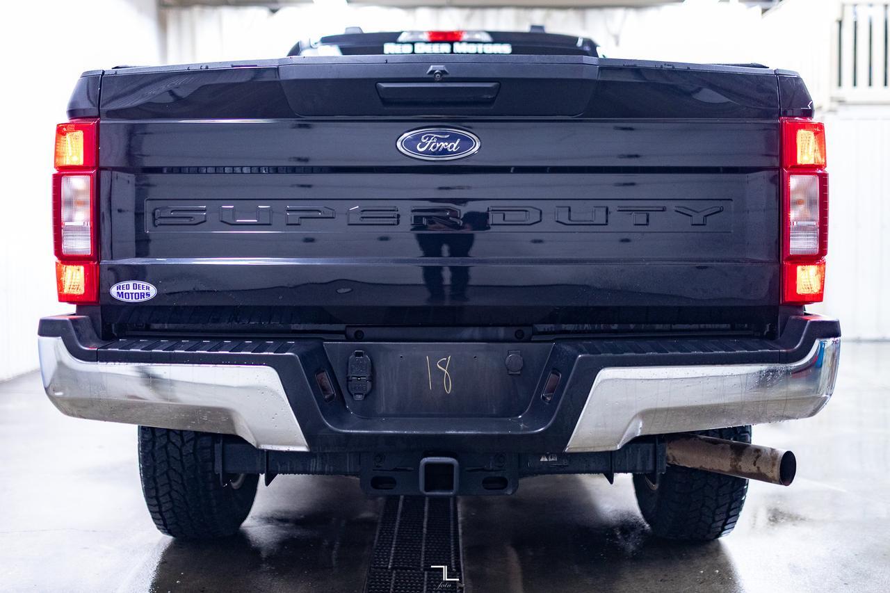 2022 Ford F-250 4x4 Crew Cab XLT FX4 PSeat BCam Red Deer AB