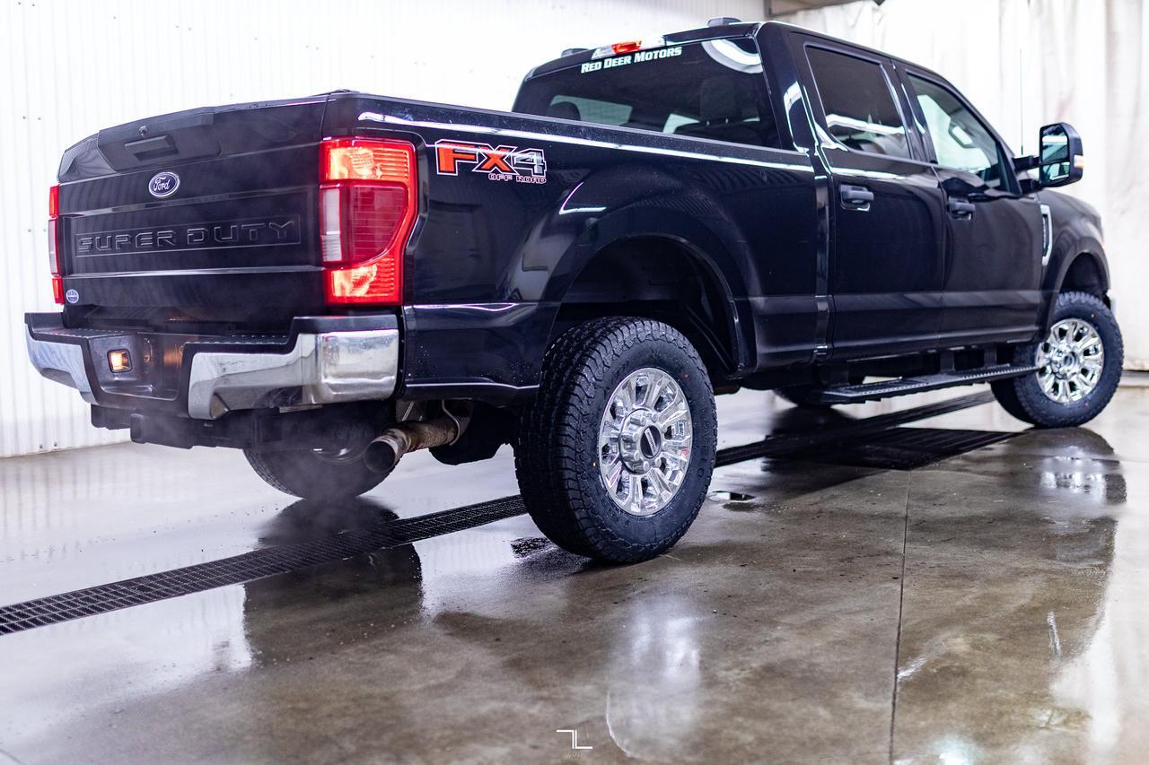 2022 Ford F-250 4x4 Crew Cab XLT FX4 PSeat BCam Red Deer AB